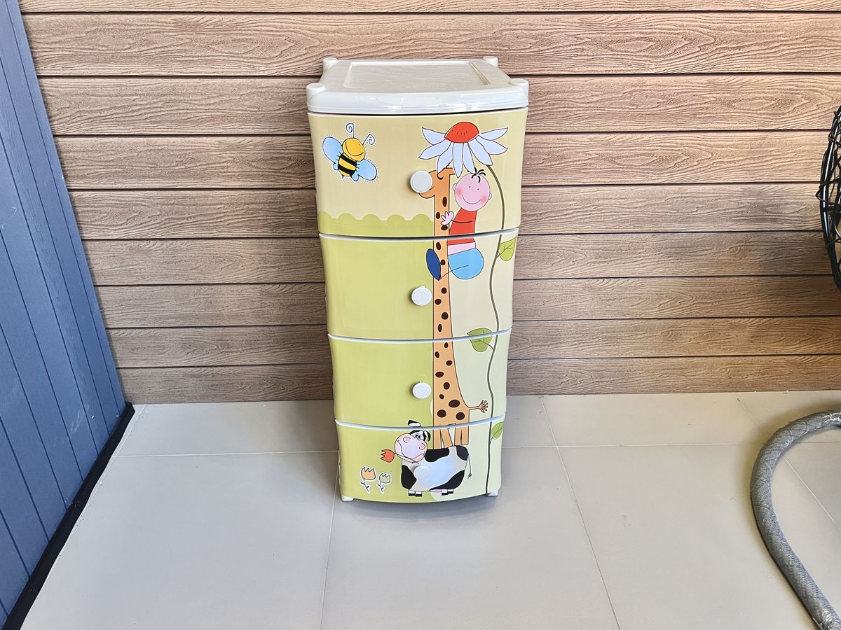 Комод пластиковый детский Giraffe 40*47*98 см